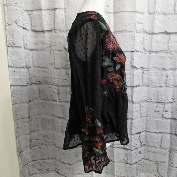 American Eagle Outfitters Peplum Top with Red Floral Embroidery Size Large - Picture 8 of 16